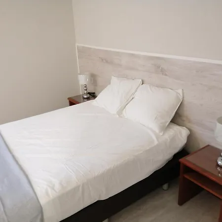 Estudios Arcos Aparthotel
