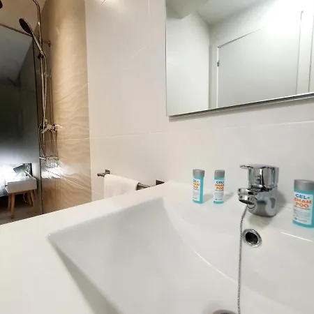 Aparthotel Estudios Arcos *