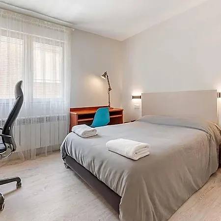 Hotel apartamentowy Estudios Arcos 3*